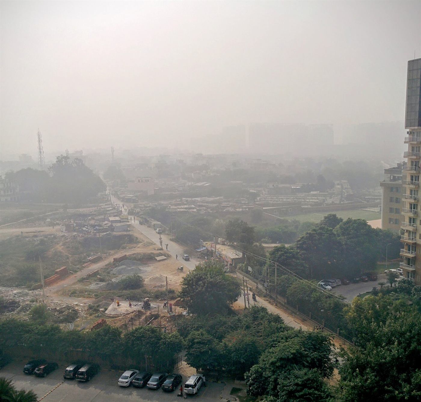 Smog across the Gurugram area near Delhi.