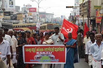 Protesters on an Indian street. Students marched on the Raj Bhavan in Patna.