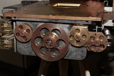 Machined cogs. The ad was for the ball bearings SKF makes.
